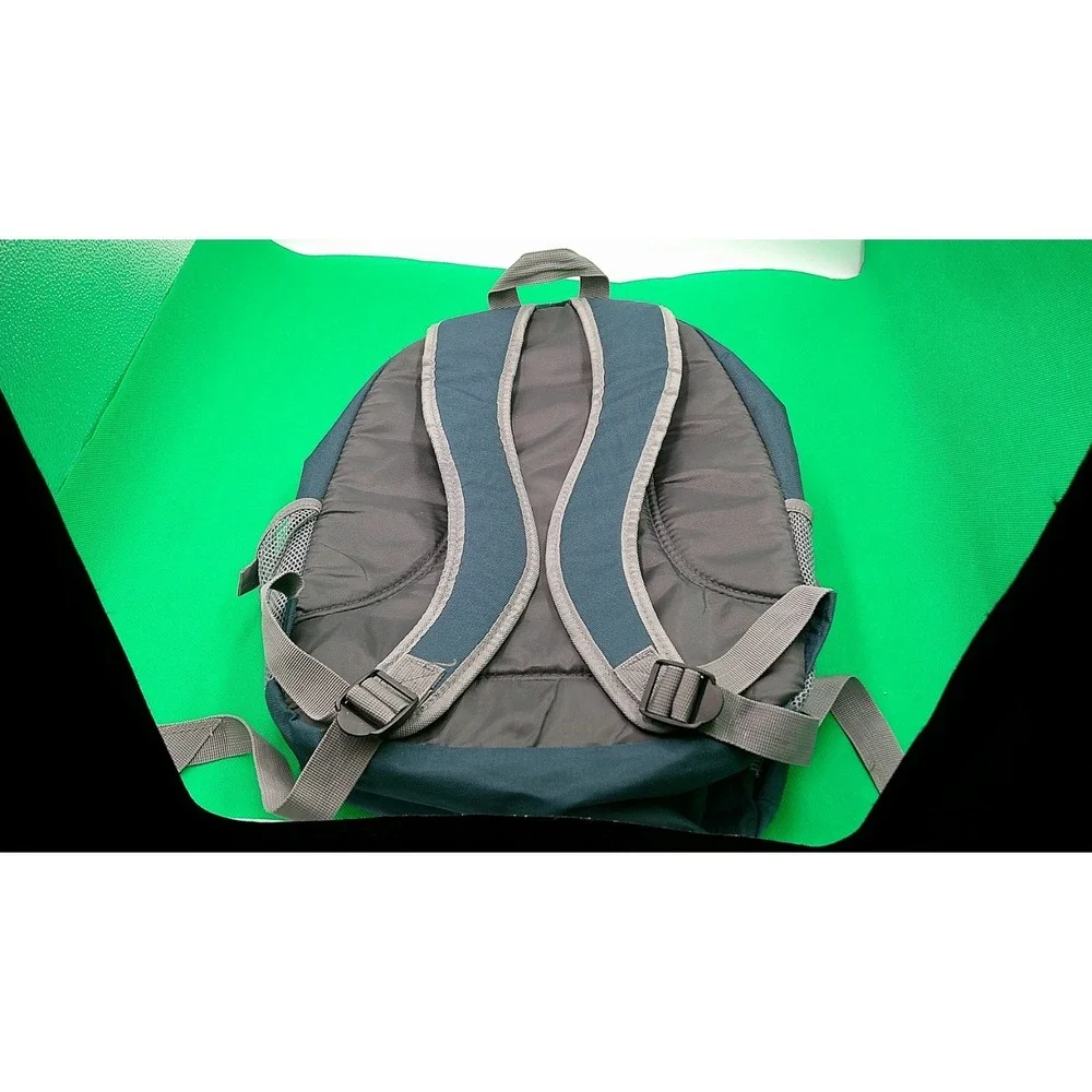 Embark Green Black Hiking Backpack Polyester Padded Mesh Side Pockets 17x13